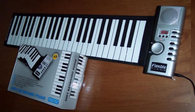 49 Keys Hand Roll Piano